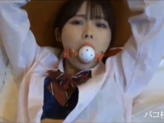 台灣情色網紅訪談到一半突然被男主持人插入…